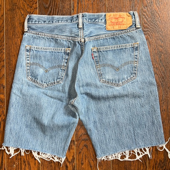 LEVI’S 501 Bermuda Cut Offs 33- Size 10 Womens - Picture 2 of 10